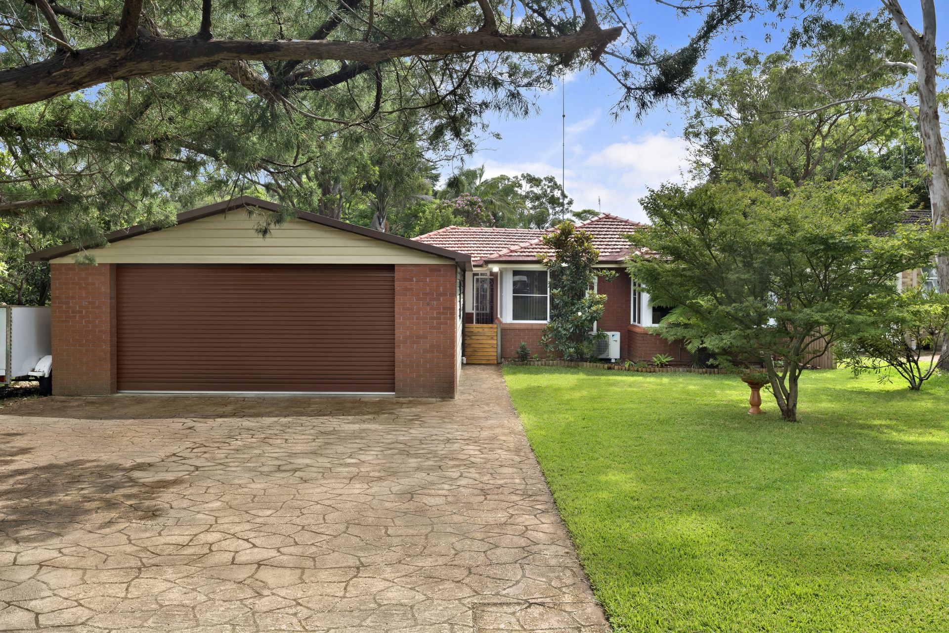 Real Estate For Sale 186 Willandra Road Cromer , NSW