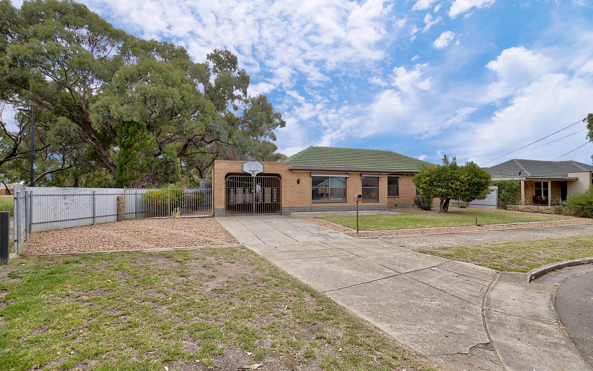 16  Diosma Crescent Lockleys 5032