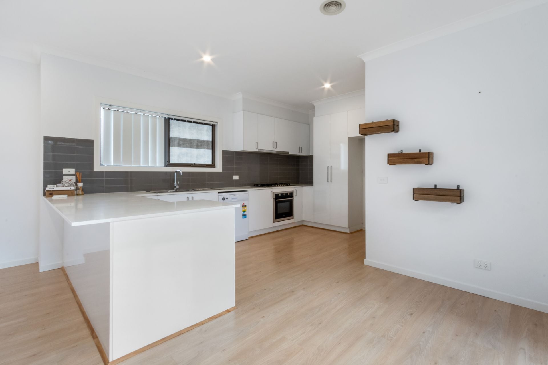 DELIGHTFUL 3 BEDROOM HOUSE IN RESERVOIR