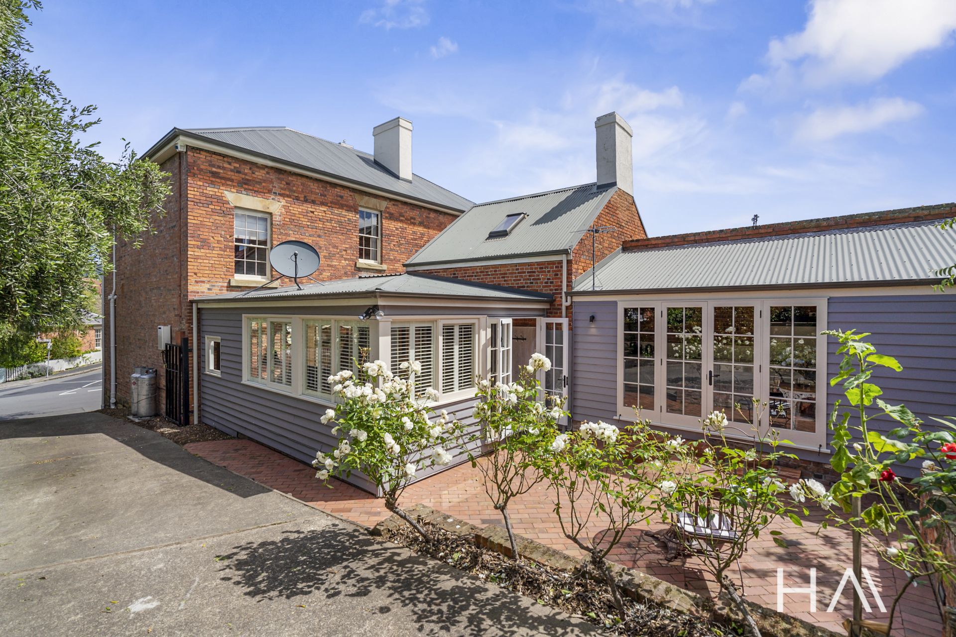 23 Hampden Road Battery Point, Battery Point - Thumbnail 3