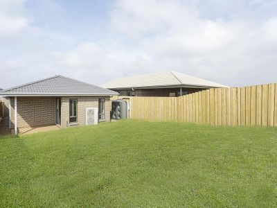 27 Lacilo, Riverstone