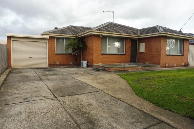 25 Queen Street, Lalor