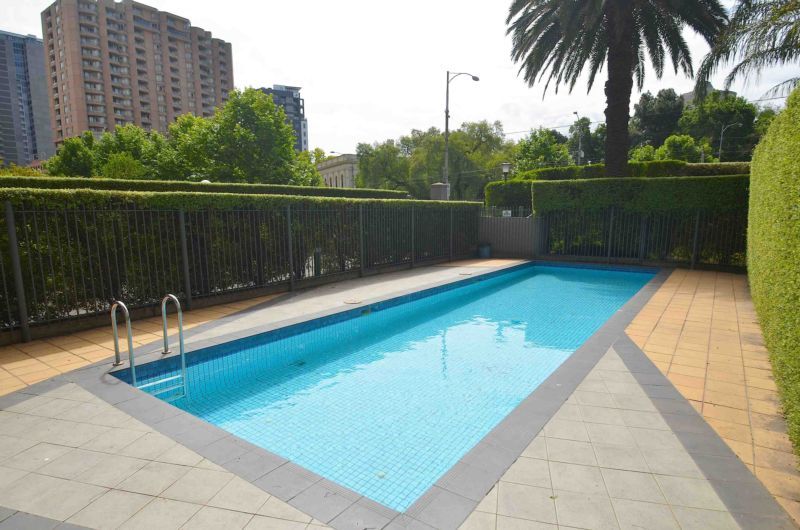 69/33 Latrobe Street, Melbourne - Thumbnail 3