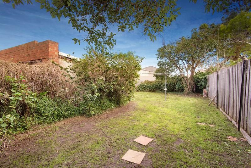 33 Frederick Street, Caulfield South - Thumbnail 3