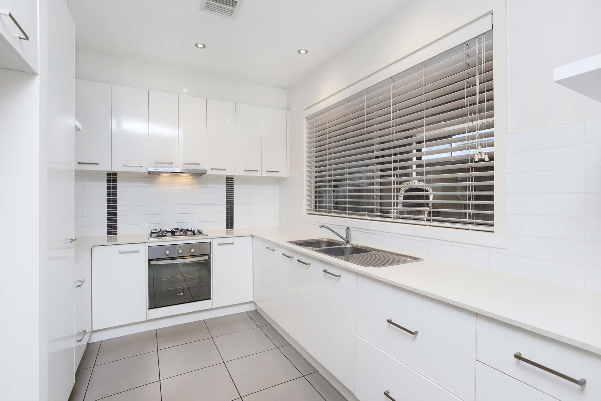 2/4 Edward Avenue Altona North VIC, Altona North - Thumbnail 4