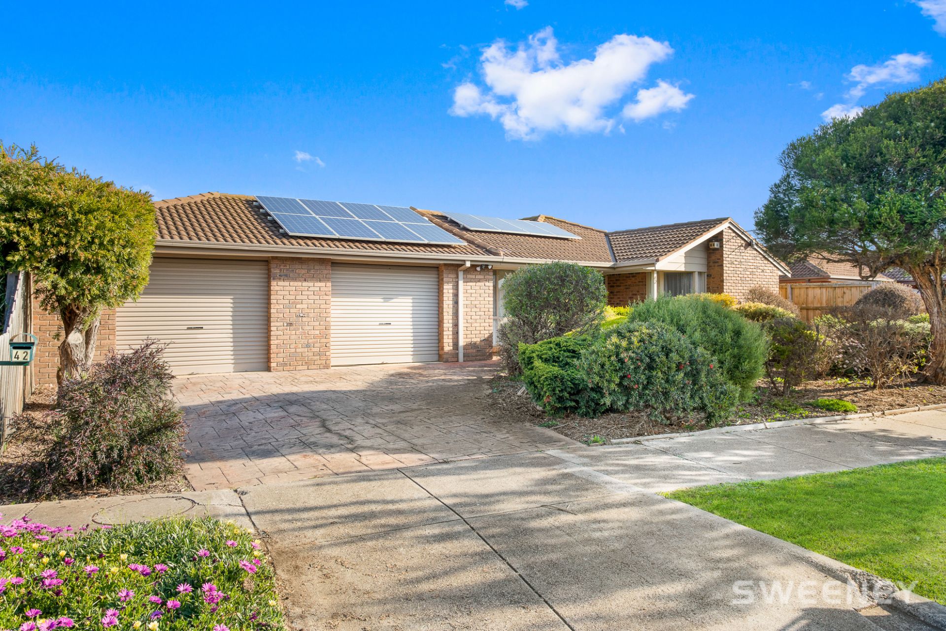 42 Tatman Drive, Altona Meadows - Thumbnail 2