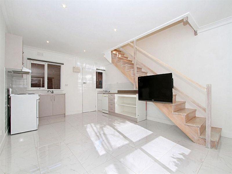 5/11 George Street, Reservoir