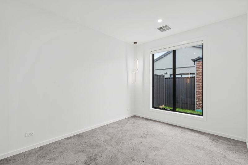 18 Pitchstone Circuit, Epping