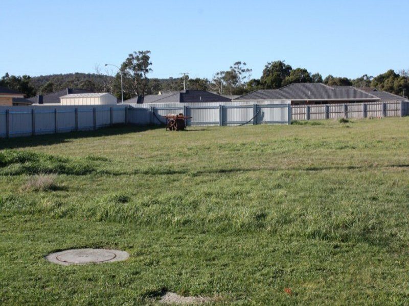 23 The Avenue, Latrobe, Latrobe - Thumbnail 8