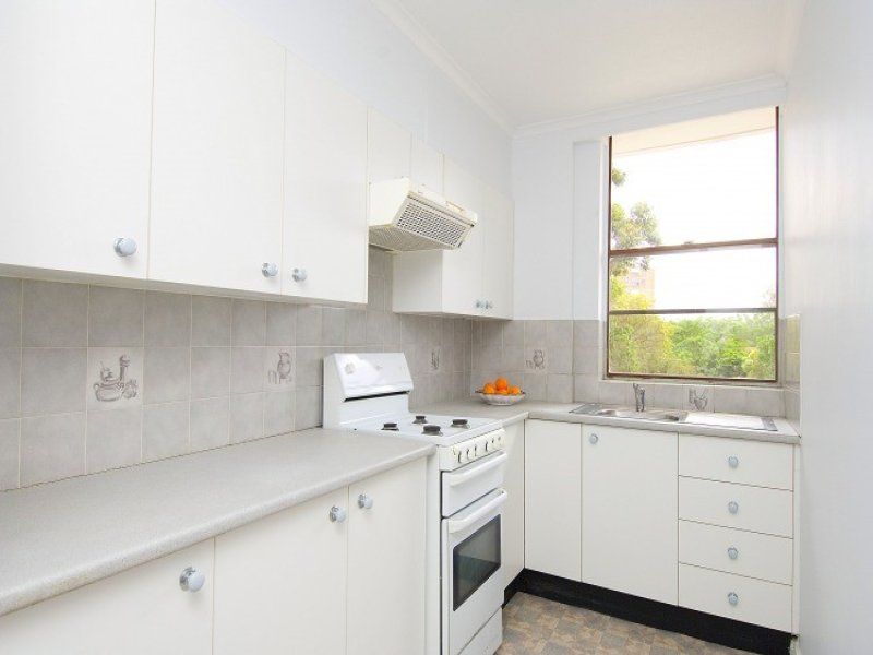 101/221 Ben Boyd Road NEUTRAL BAY NSW, Bay - Thumbnail 3
