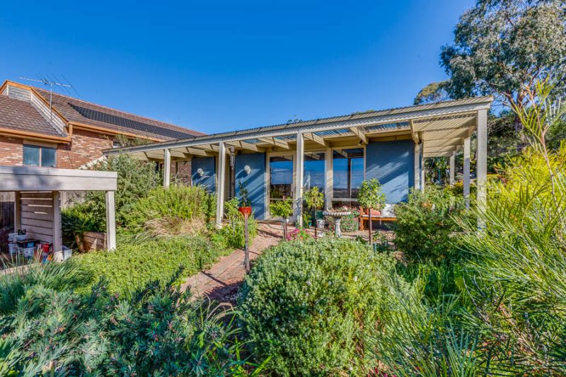 29 Links Road, Bacchus Marsh - Thumbnail 2