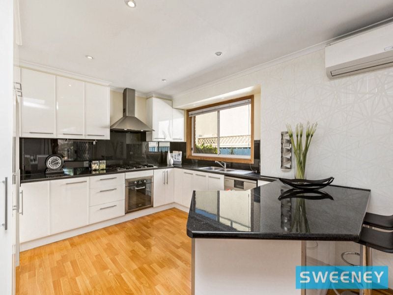 56 Featherby Way, Altona Meadows - Thumbnail 8