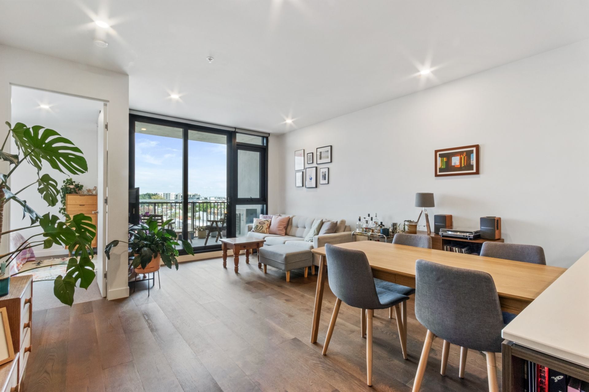 One Bedroom Apartment in East Brunswick Village