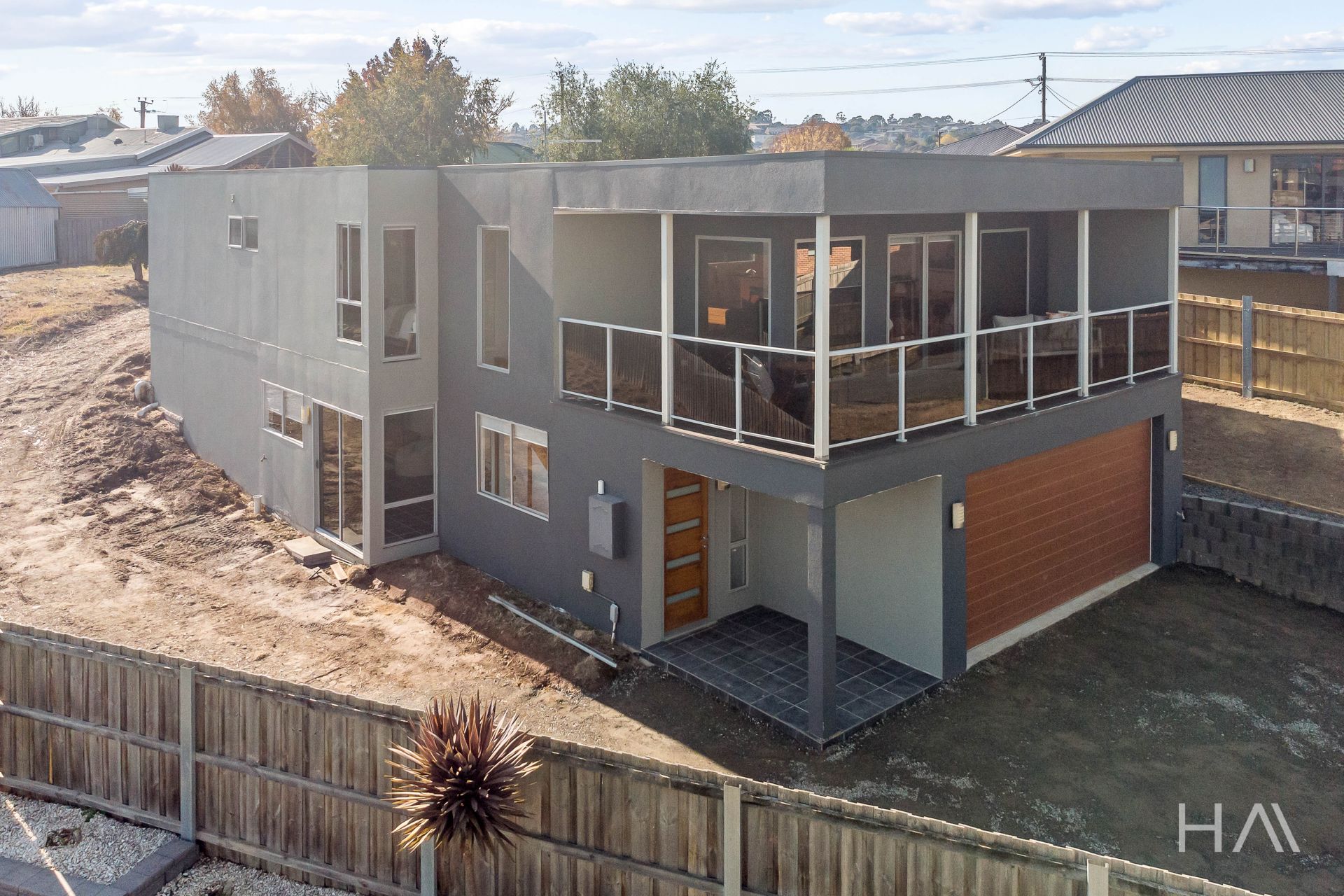 9 Caprice Court Newnham, Newnham - Thumbnail 4