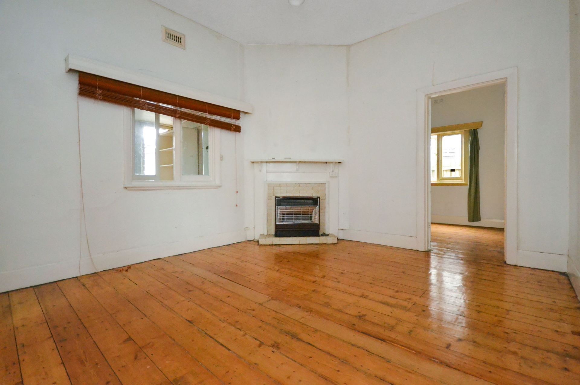 Spacious living on Pender