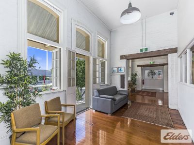 OUTSTANDING CHARACTER OFFICE - PRICED TO LEASE