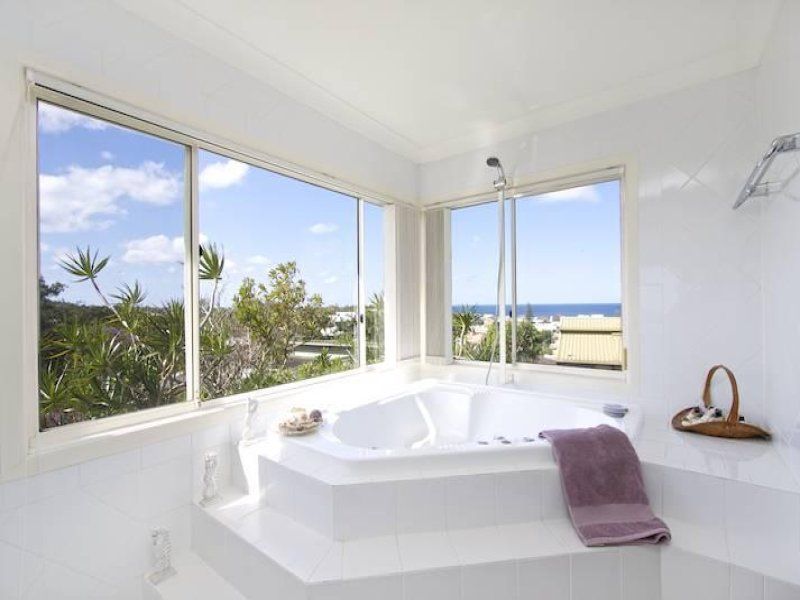 55 Wyberba Street TUGUN QLD, Tugun - Thumbnail 4