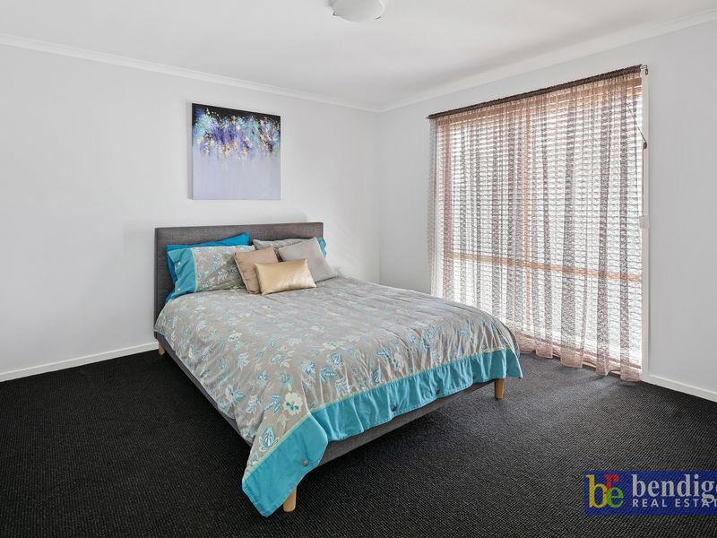 2/49 Chum St, Golden Square Bendigo Real Estate