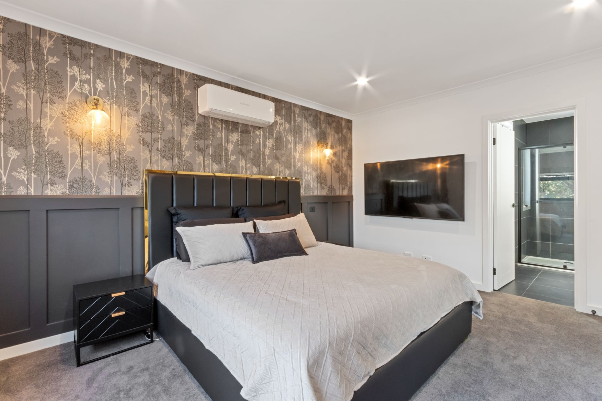 A Perfect Blend of Space and Convenience