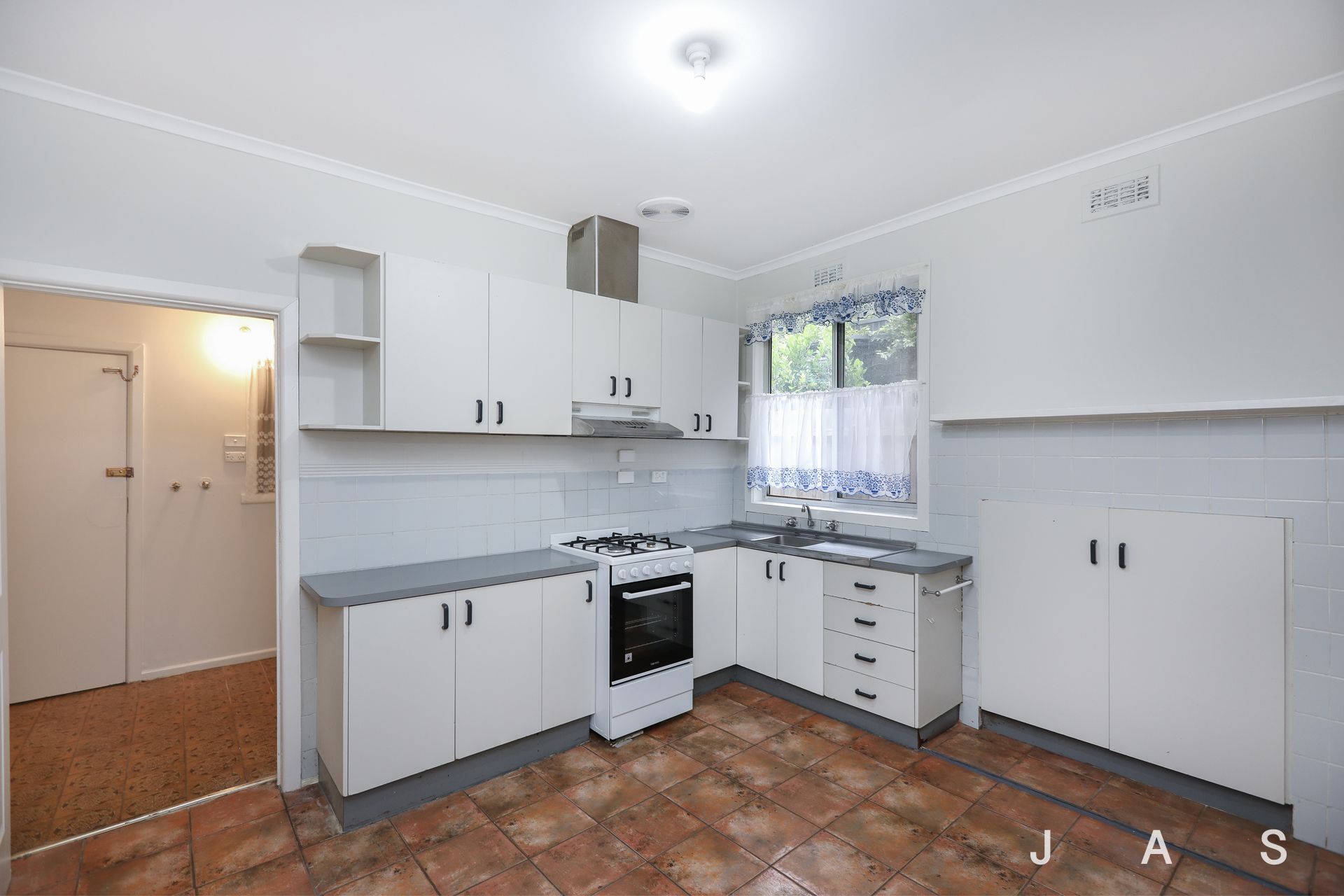 1/184 Mason Street Newport VIC, Newport - Thumbnail 4