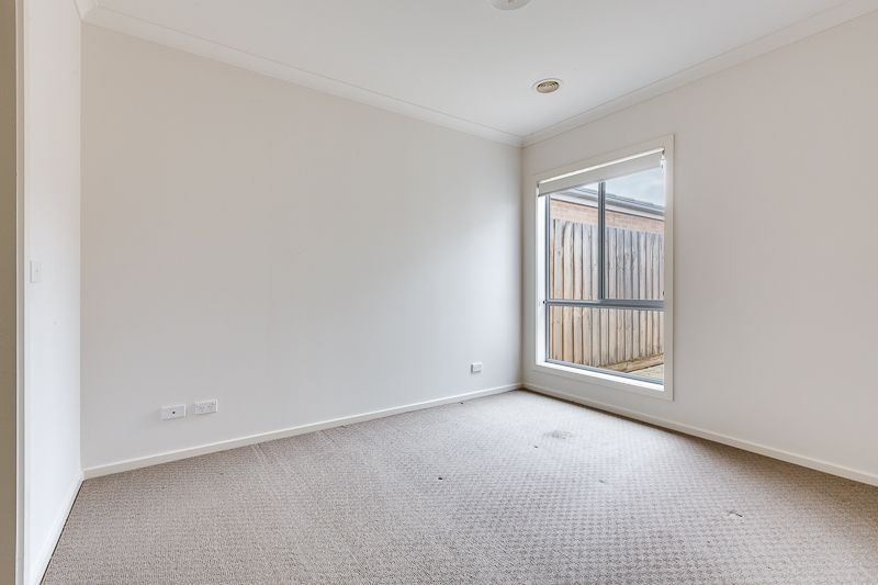4/11-15 Silverdale Drive, Bacchus Marsh - Thumbnail 8
