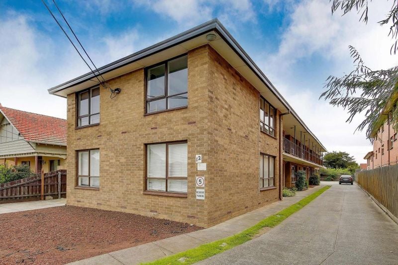 6/12 Carmichael Street, West Footscray - Thumbnail 2
