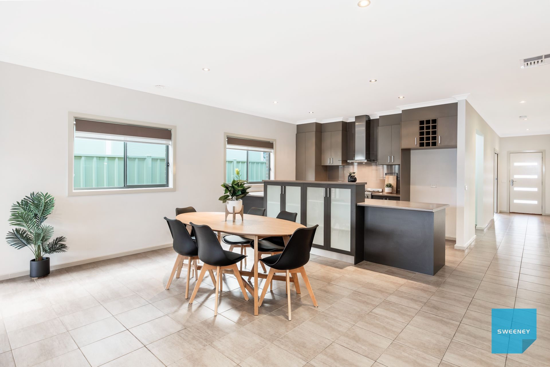 13 Liriope Green, Caroline Springs - Thumbnail 5
