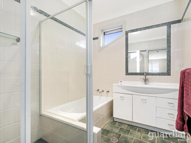 20 Harrington Avenue CASTLE HILL NSW, Castle Hill - Thumbnail 6