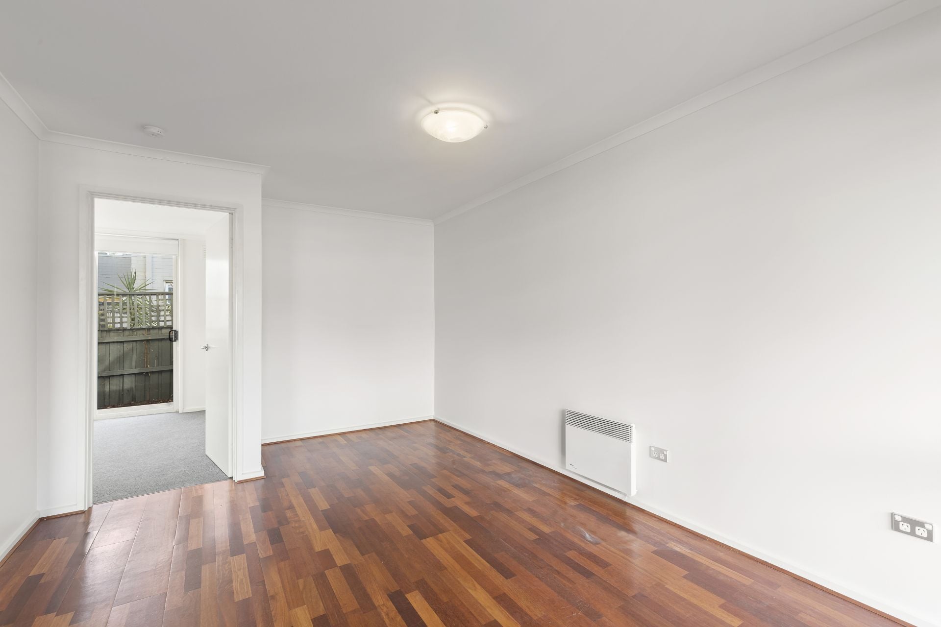 Parkland Retreat in Trendy Thornbury