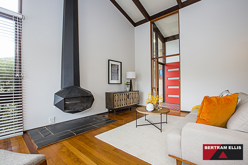 14 Nemarang Crescent, Waramanga - Thumbnail 2