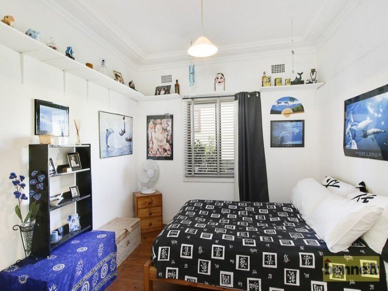 38 Lincoln Drive, Cambridge Park - Thumbnail 5