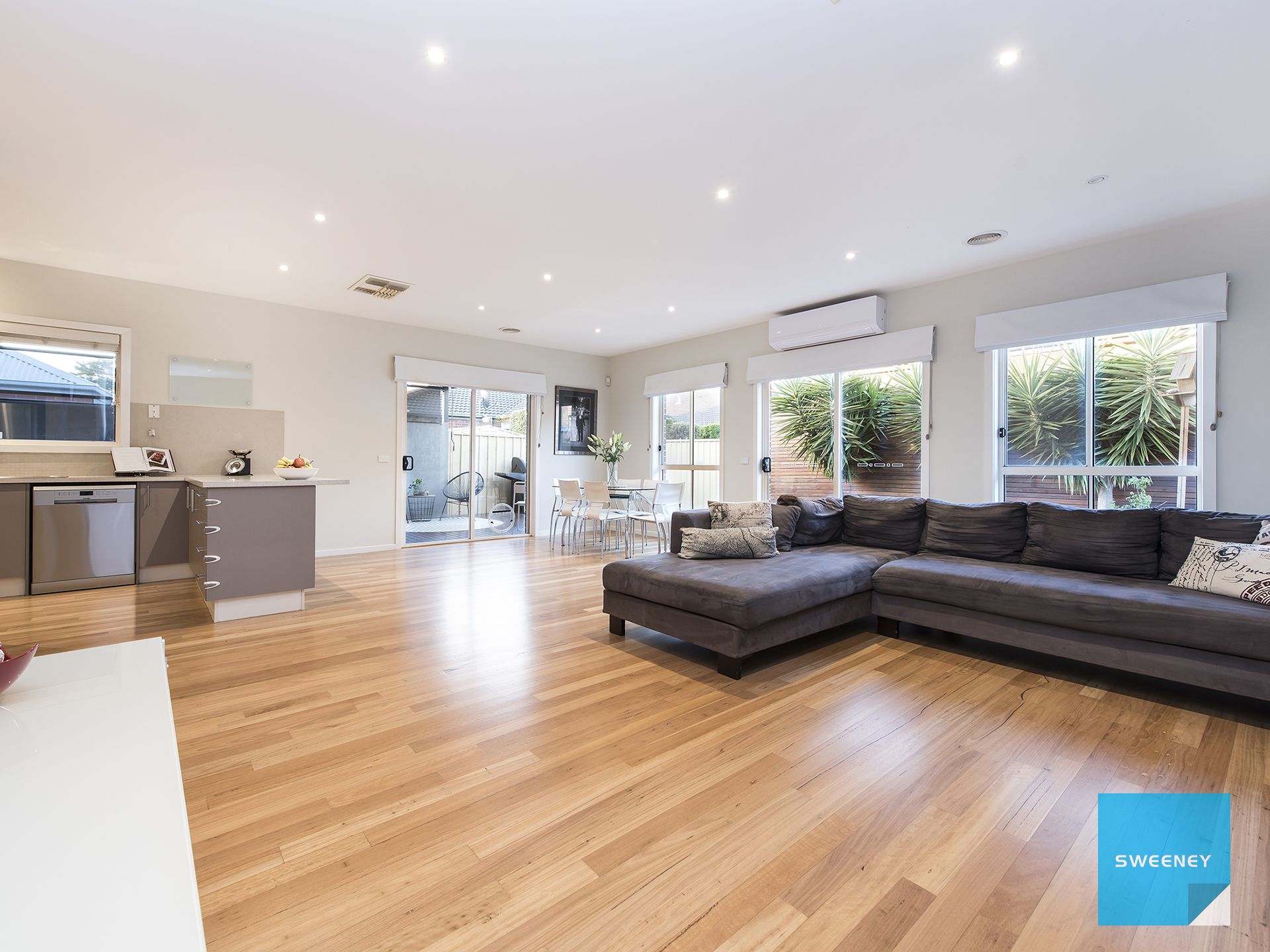 20 Hawthorn Way, Caroline Springs - Thumbnail 8