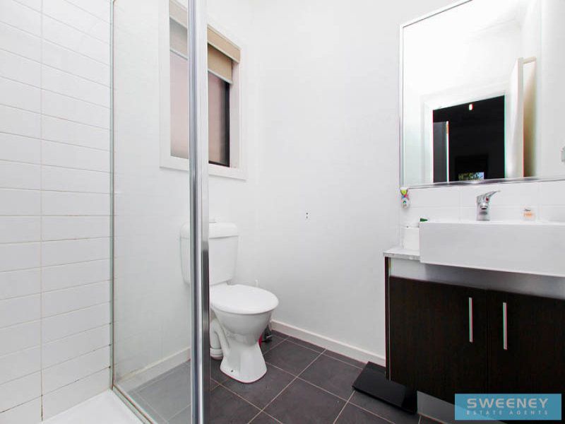 11 Gisborne Way, Caroline Springs - Thumbnail 8