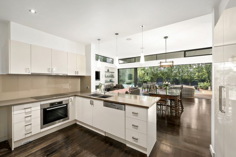 15 Venice Street, Box Hill South - Thumbnail 4