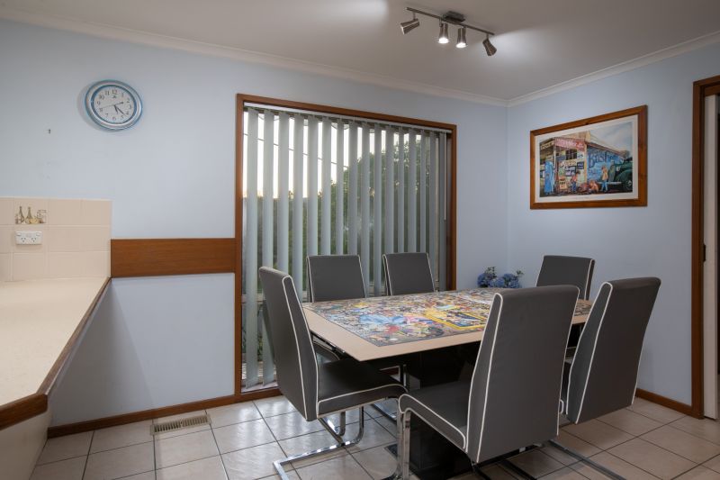 639 Pearsall Street Lavington NSW, Lavington - Thumbnail 3