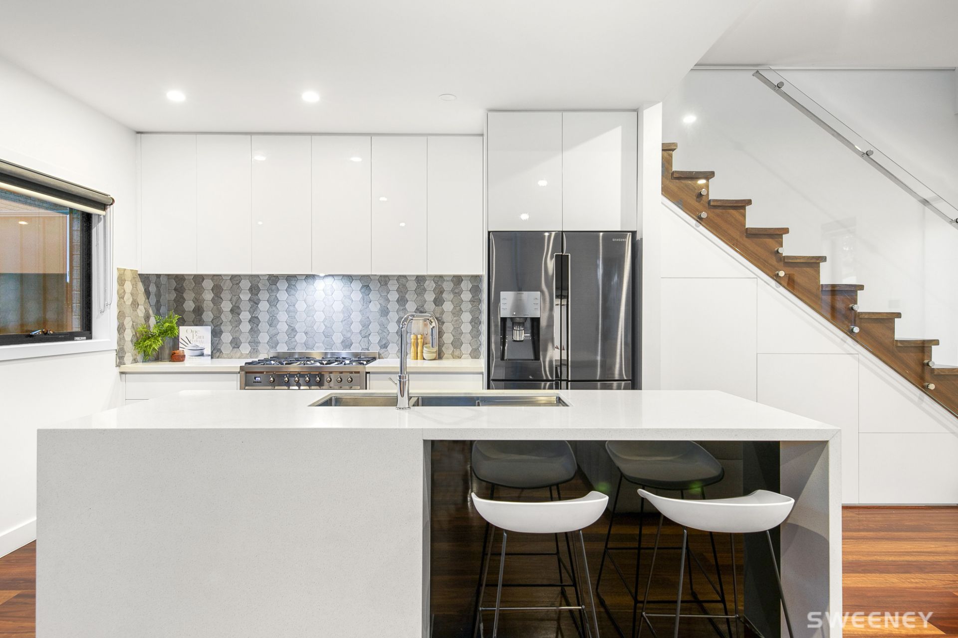 1B Myrtle Grove, Altona - Thumbnail 4