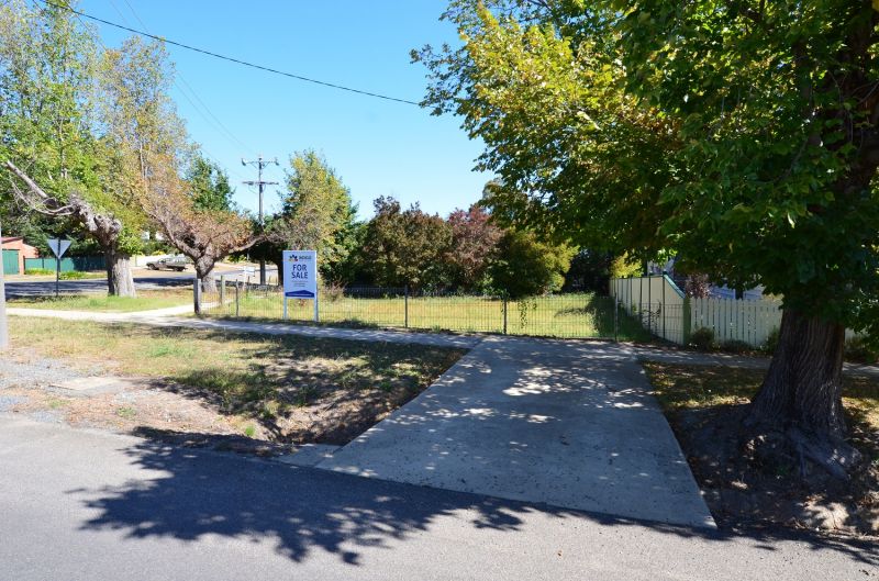 2/6 Albert Road Beechworth VIC, Beechworth - Thumbnail 5