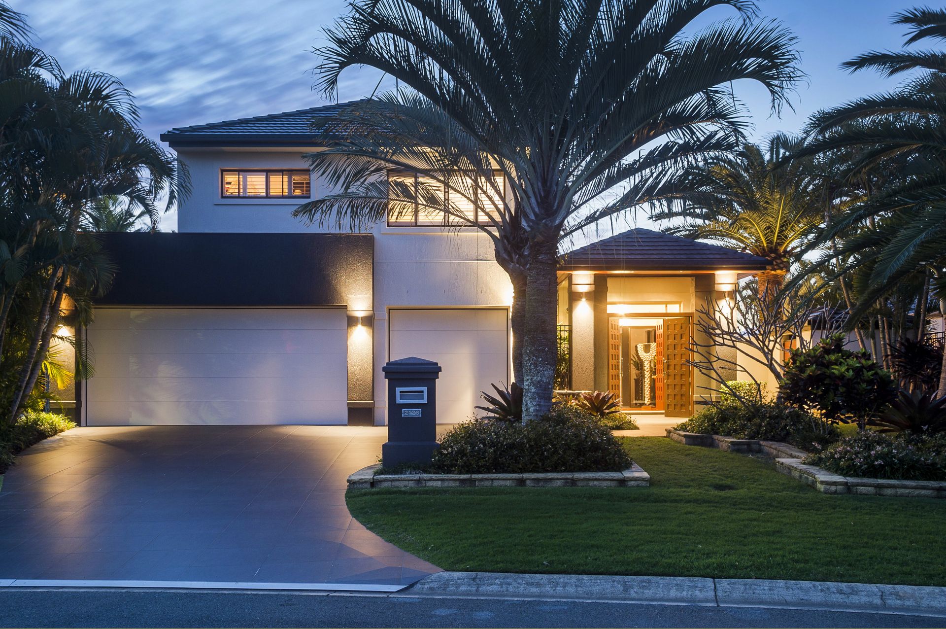2126-2127 Fernlea Close, Hope Island - Thumbnail 4