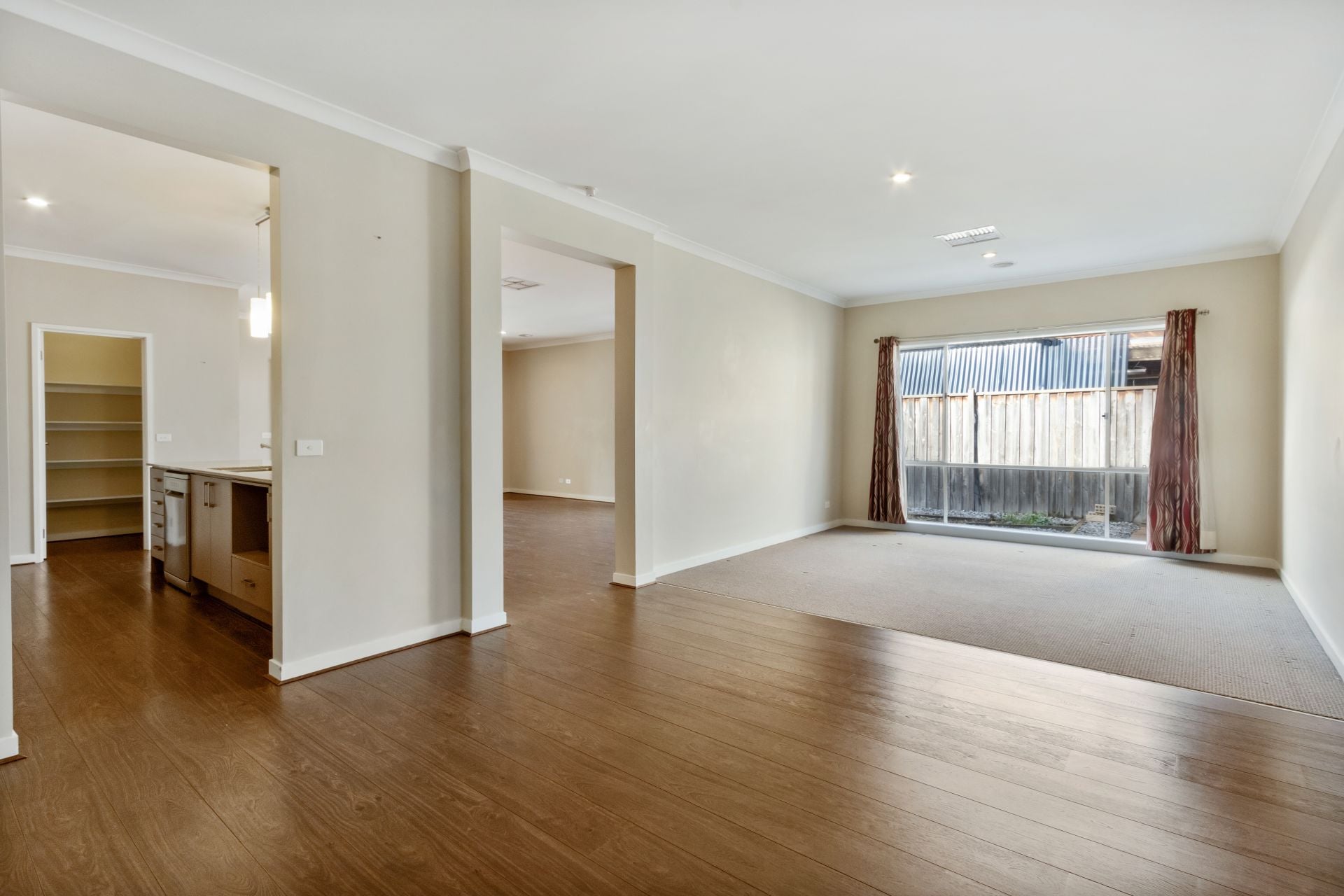 CONVENIENT & MODERN STYLE LIVING