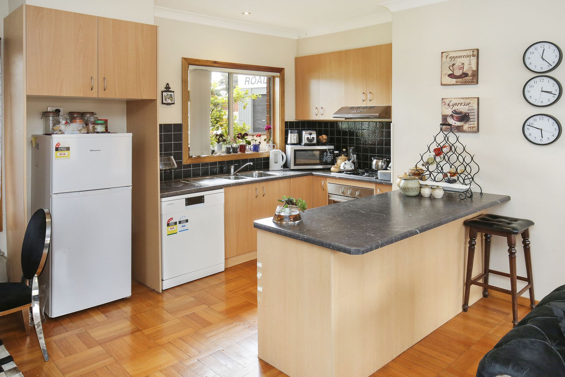 Easy Living Superb Location