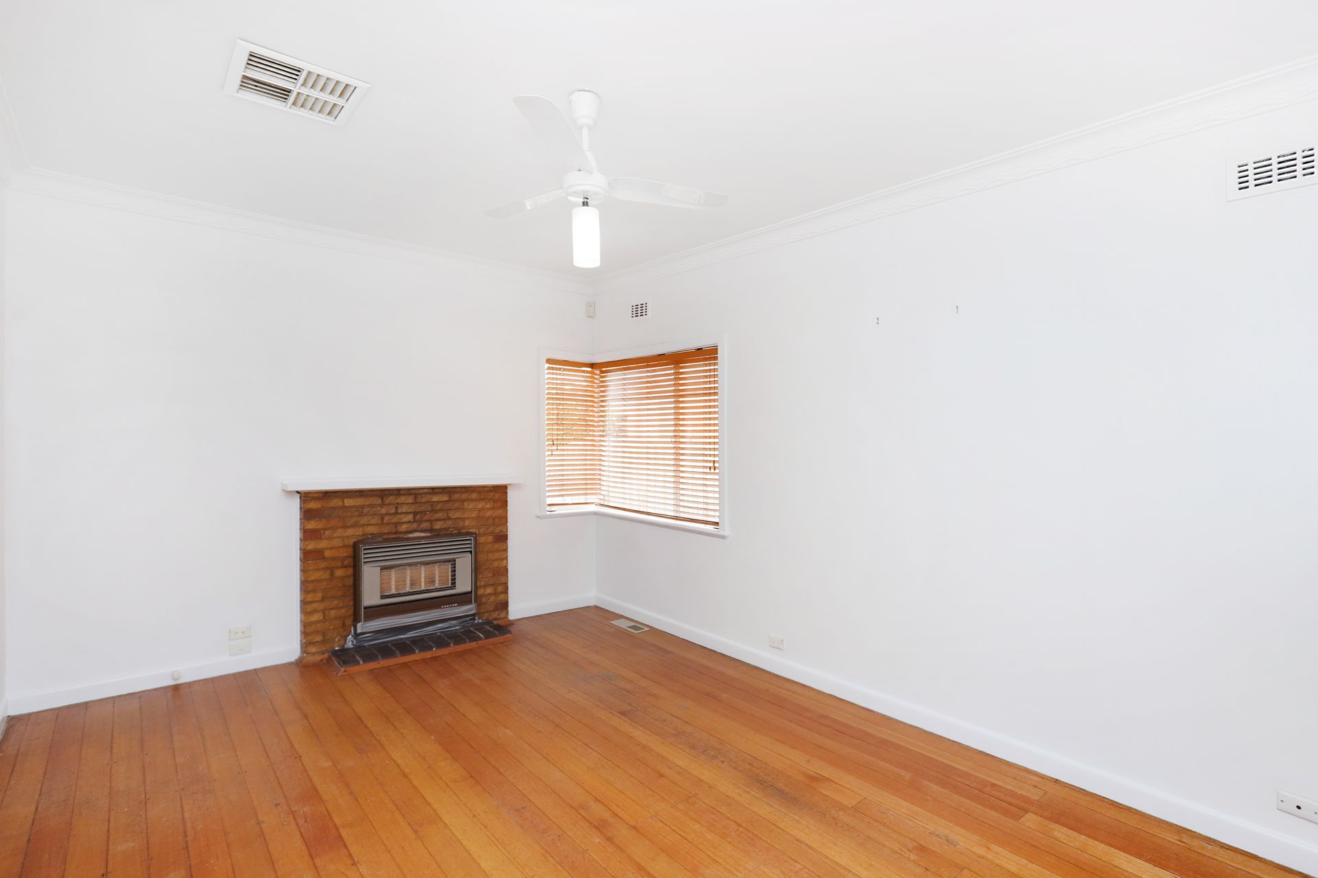 292 Francis Street Yarraville VIC, Yarraville - Thumbnail 3
