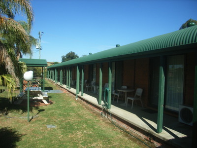 MOTEL LEASEHOLD IN BUSY RIVERINA CENTRE - NEW TO MARKET