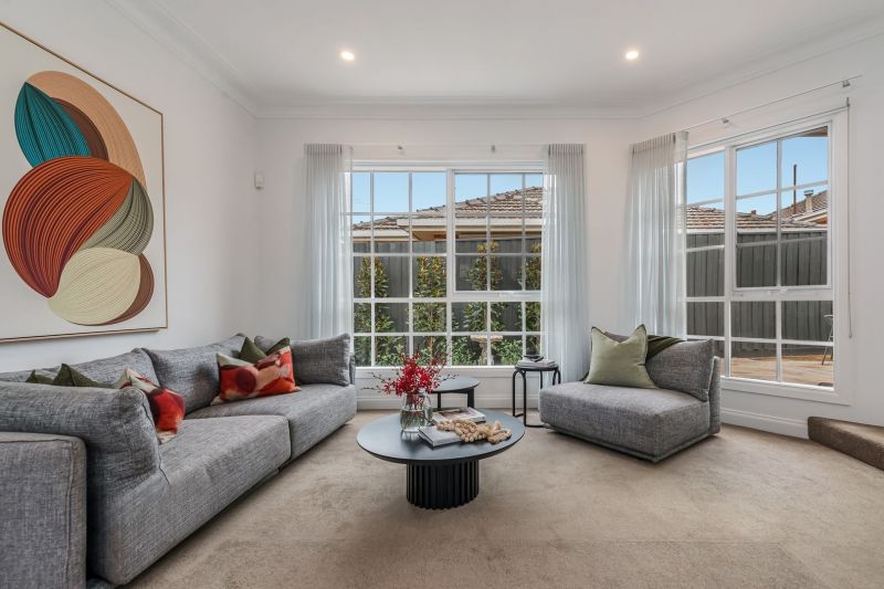 2/8 Newlyn Street, Caulfield - Thumbnail 2