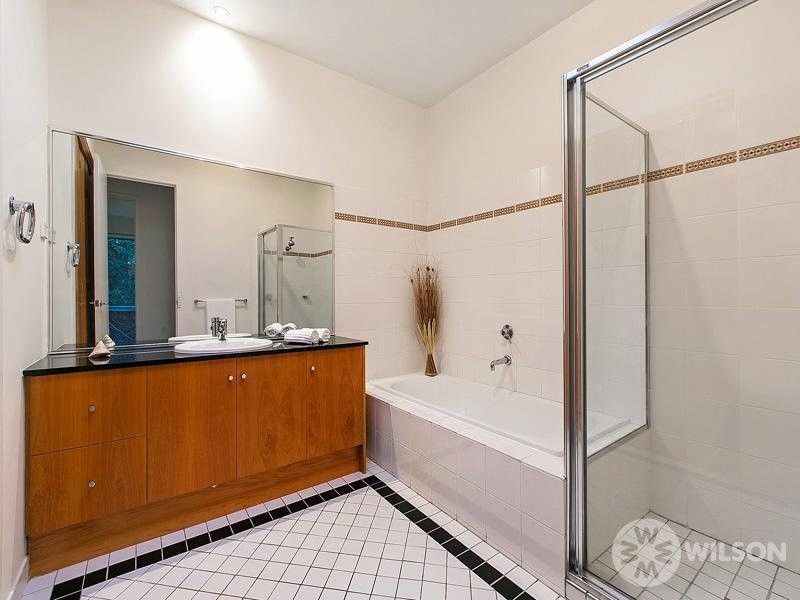 5 Neptune Place, St Kilda