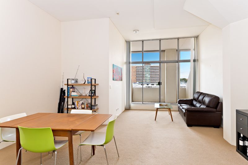 SOLD- Space and Light in a Smart Warehouse Conversion