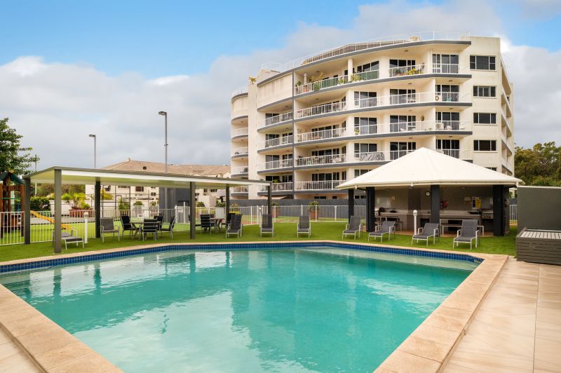 Fantastic Unit Close To Beach & Golf Course! Motivated Seller, Make An Offer!