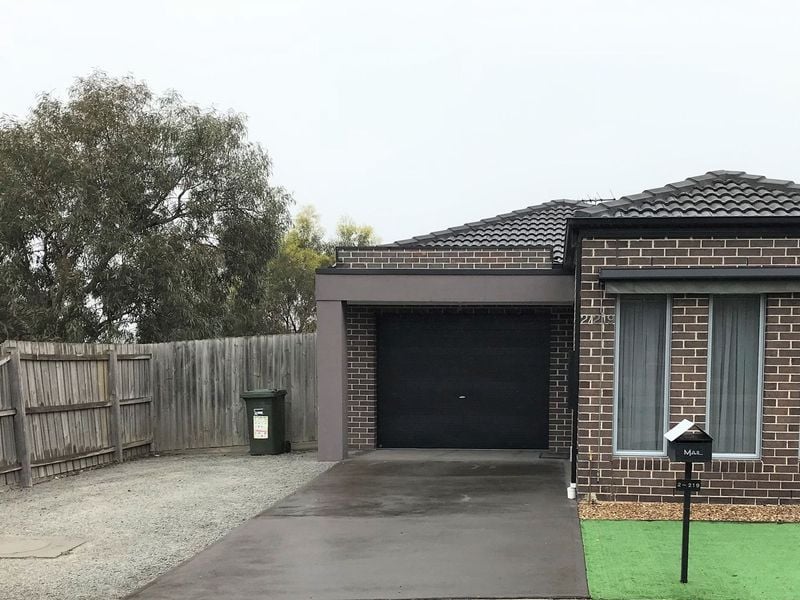 2-219-gap-road-sunbury-ypa-estate-agents