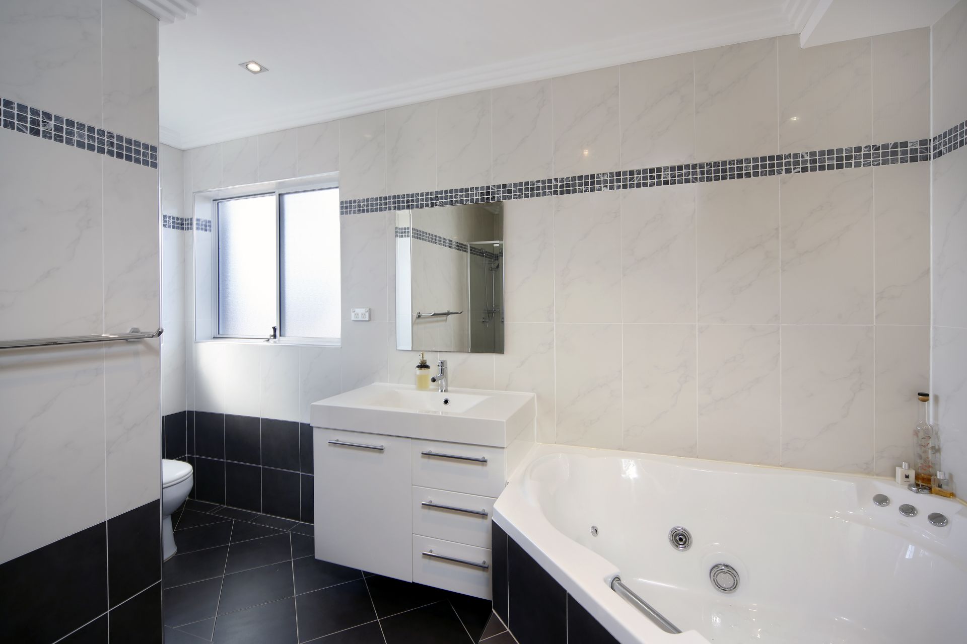 13 Culburra Road, Miranda, Miranda - Thumbnail 8