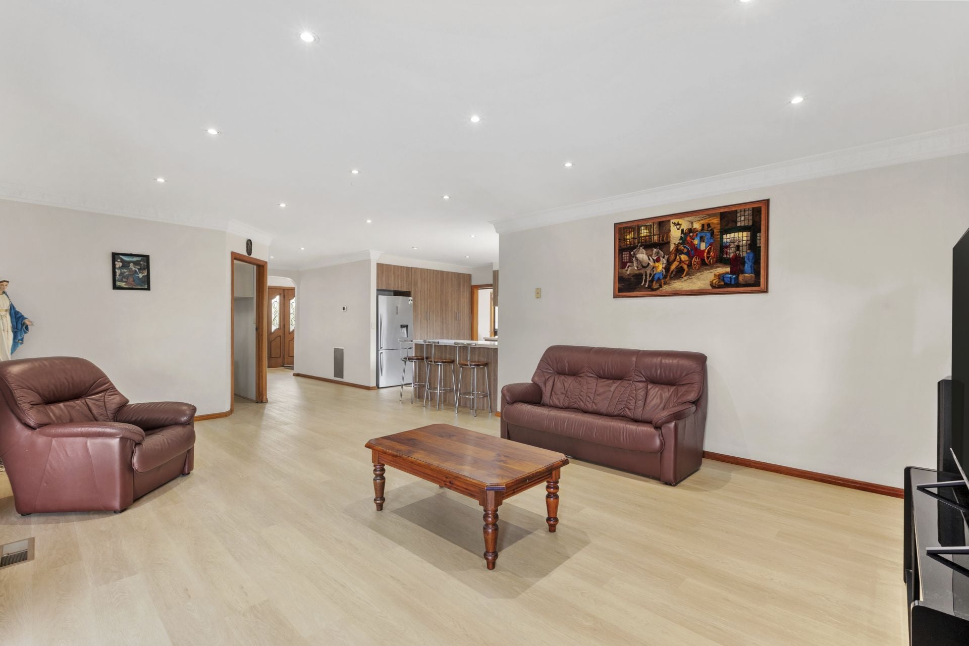 Spacious, Family-Friendly Home In A Prime Reservoir Location