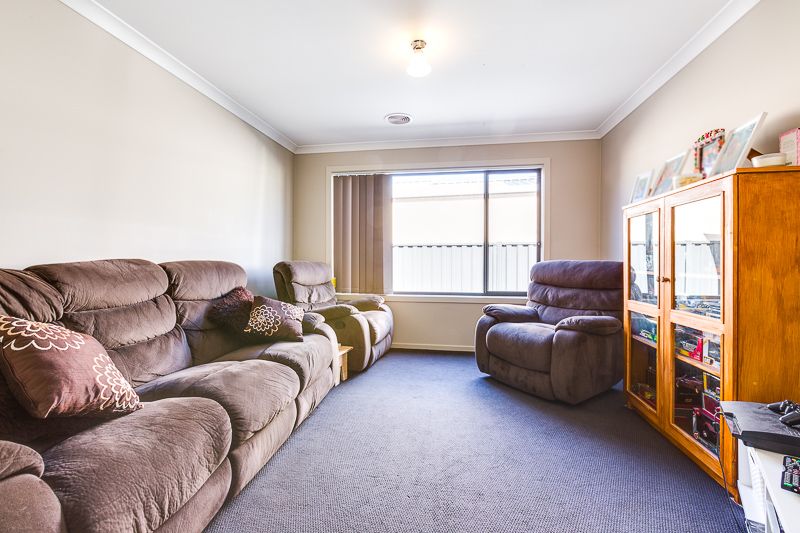 24 McMahon Drive, Ballan - Thumbnail 4